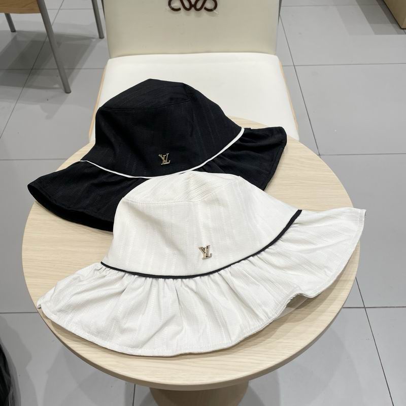 LV hat 051707